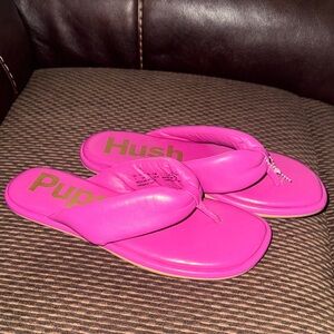 Hush Puppies Women's Emily Toepost Slipper